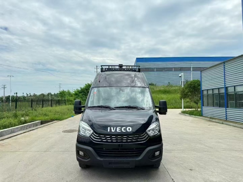 依維柯歐勝指揮車